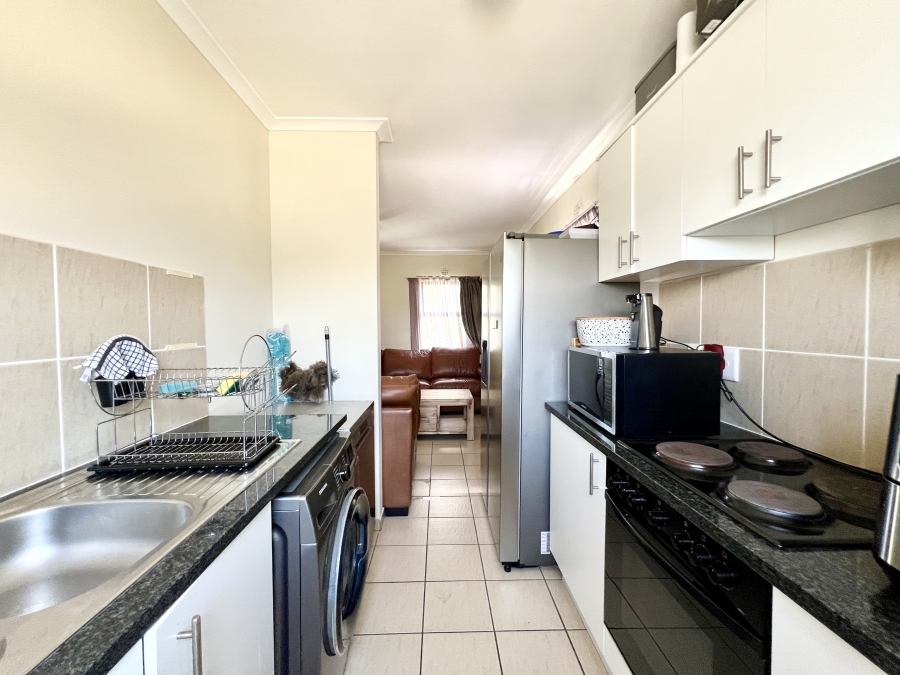 2 Bedroom Property for Sale in Parklands East Western Cape